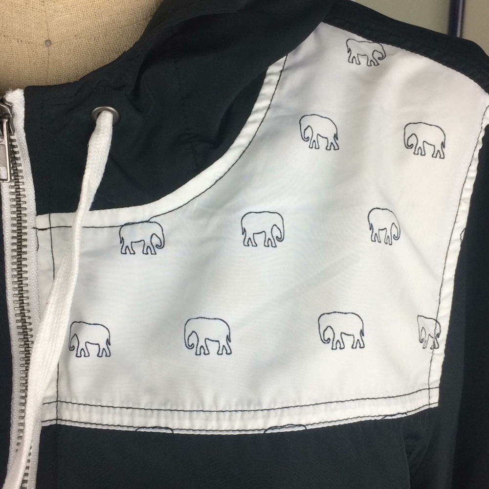 Empyre Black White Elephant Pattern Hooded Jacket - Picture 4 of 8